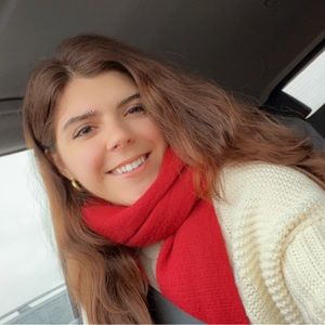 Meet your Posher, Becca